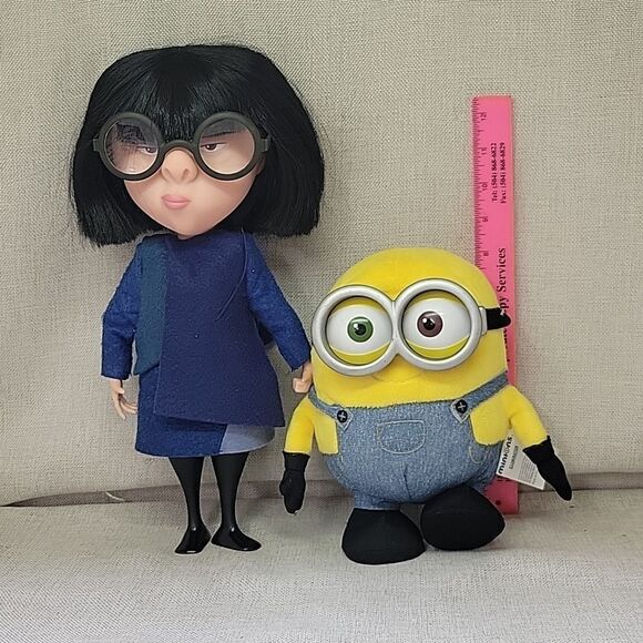 Despicable ME Minions bundle Edna, Bob, cup, 2 DVD's - Picture 2 of 13